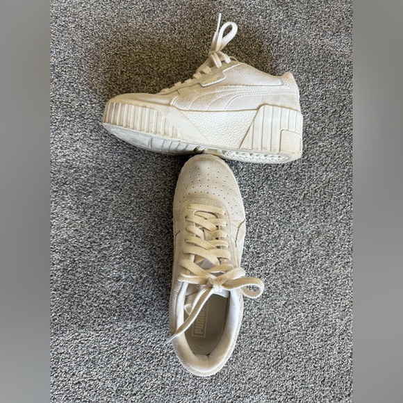 Puma Women’s Cali Wedge Sneaker in Off White Size 7; used condition - Picture 1 of 16